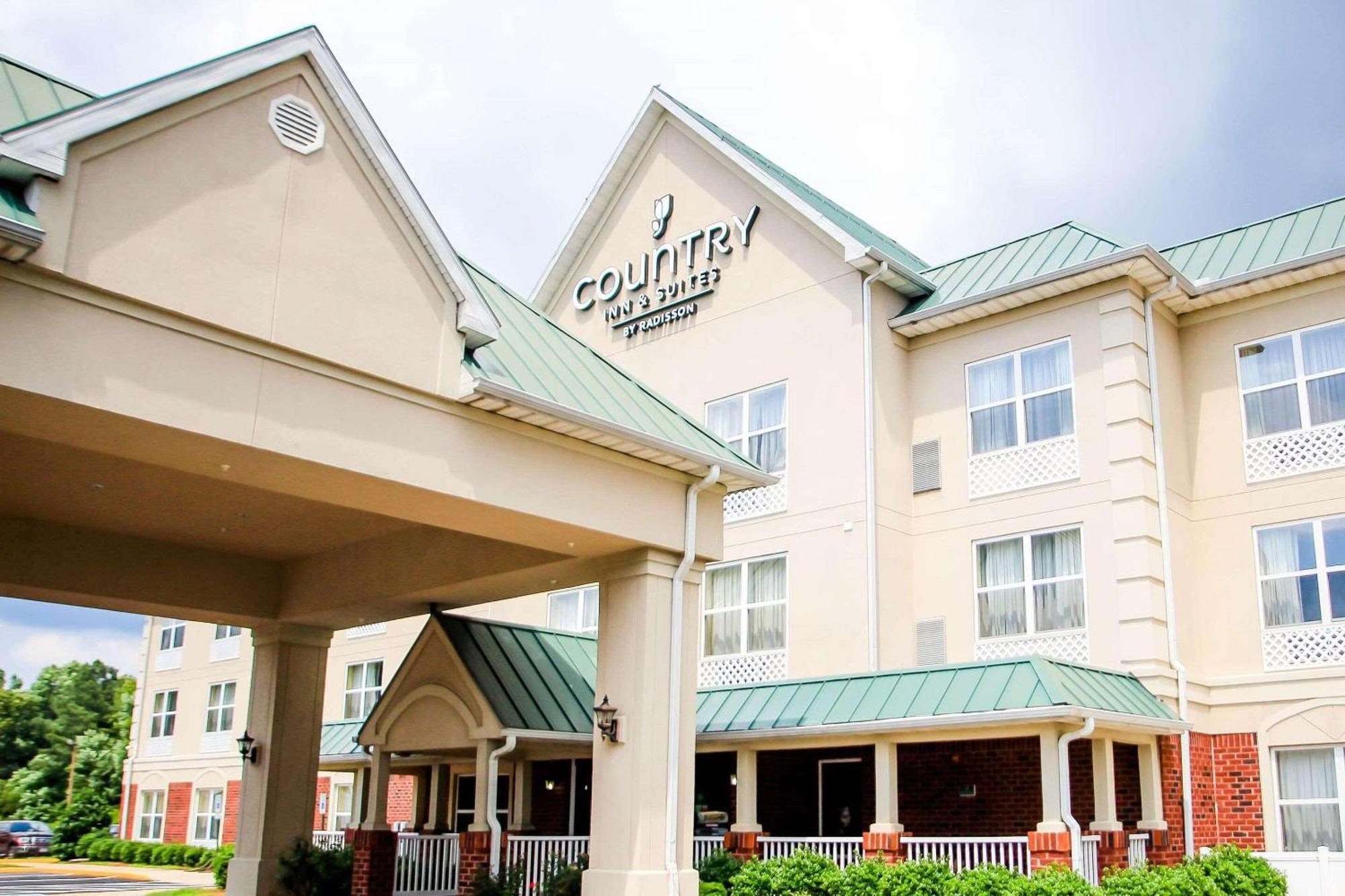 Country & By Radisson, Chester, Va Hotel Chester