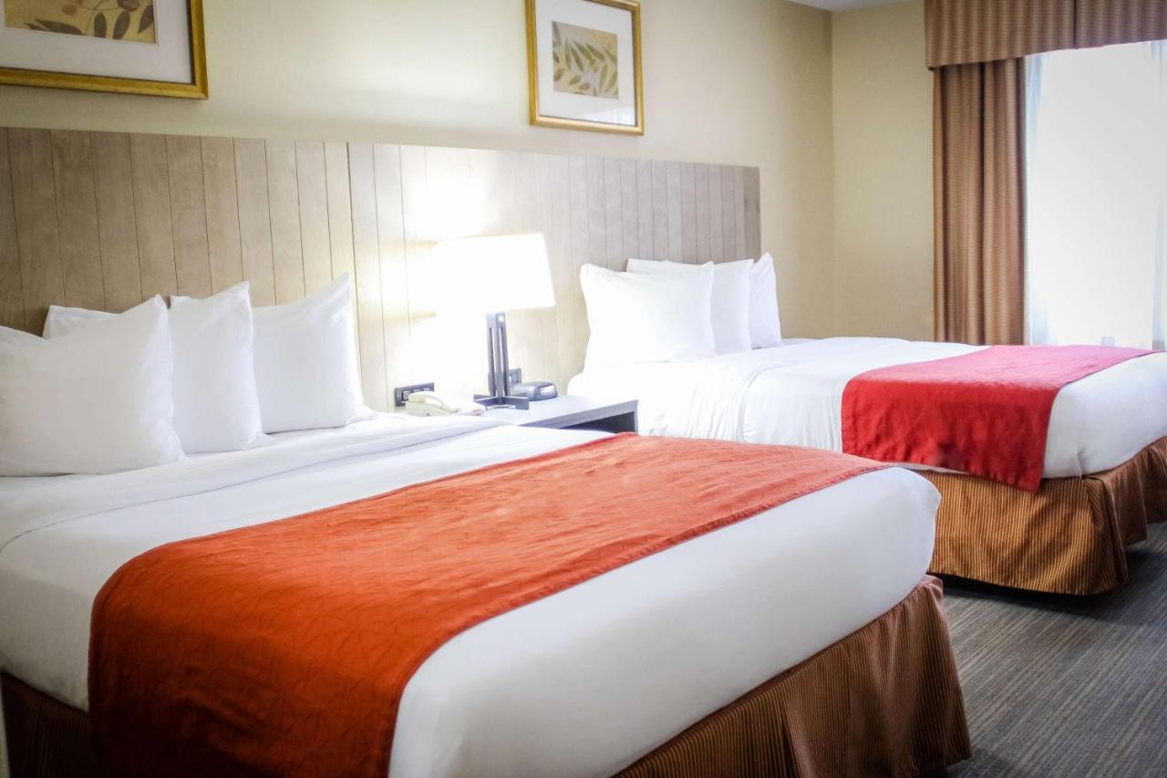Country & By Radisson, Chester, Va 2*